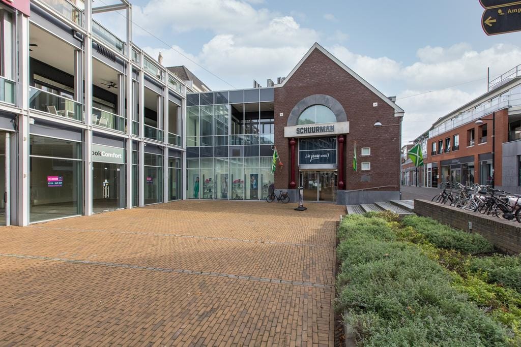 Photo 9 of Burgemeester van Nispenstraat 5-A03