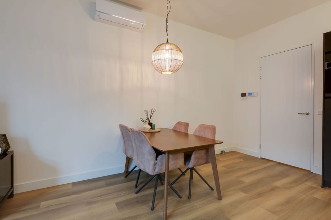 Photo 22 of Burgemeester van Nispenstraat 5-A03