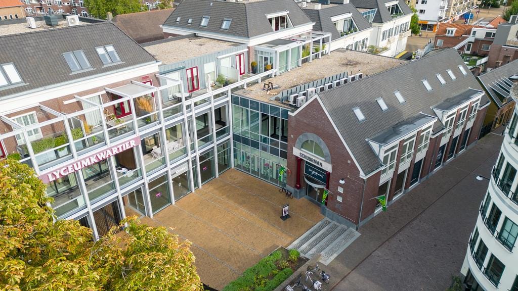 Photo 45 of Burgemeester van Nispenstraat 5-A03