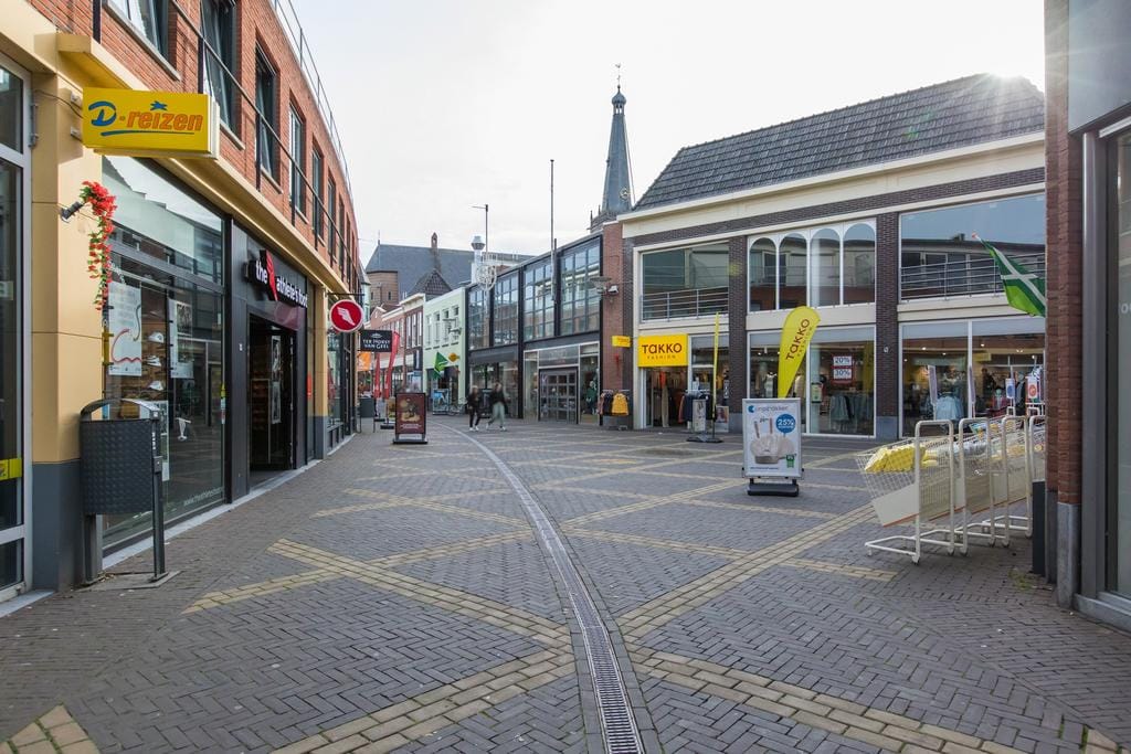 Photo 49 of Burgemeester van Nispenstraat 5-A03