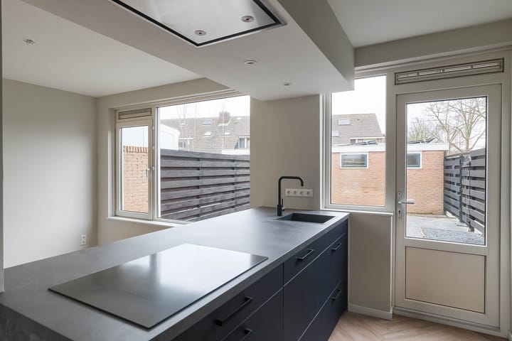 Photo 15 of Zeemansrond 23