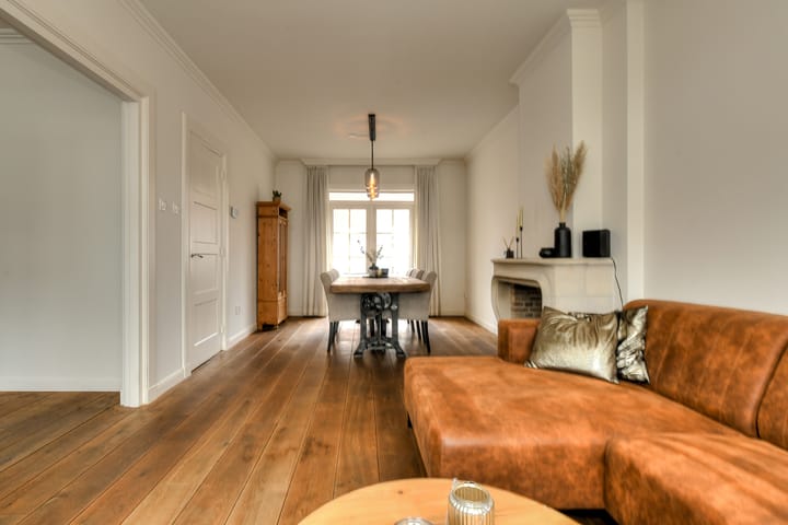 Foto 2 van Spoorstraat 3