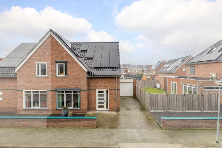 Photo 1 of Julianastraat 33-G