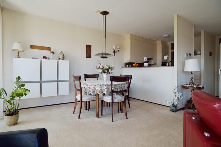 Photo 9 of Beatrixstraat 97