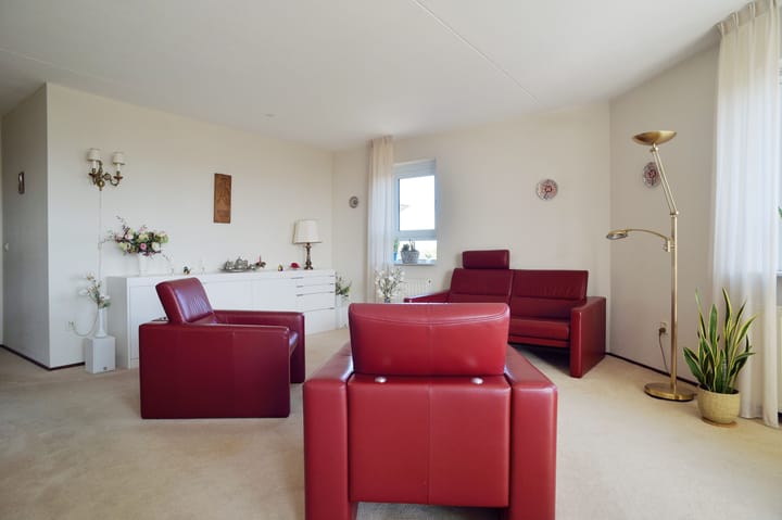 Photo 8 of Beatrixstraat 97