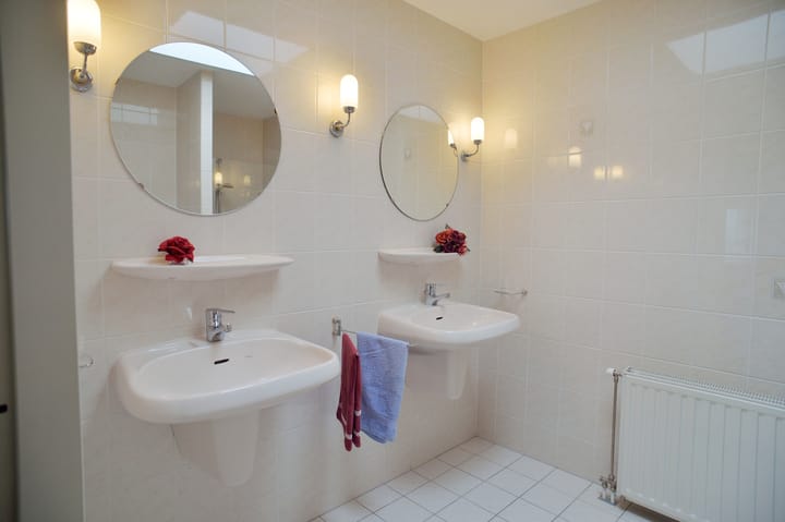 Photo 16 of Beatrixstraat 97