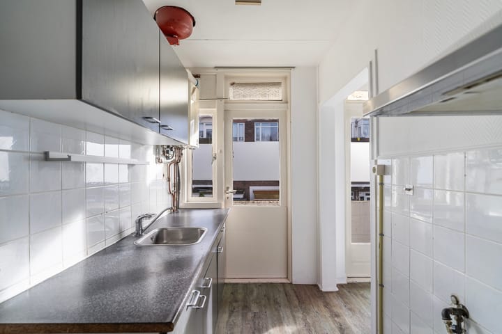 Foto 7 van Linnaeusstraat 224