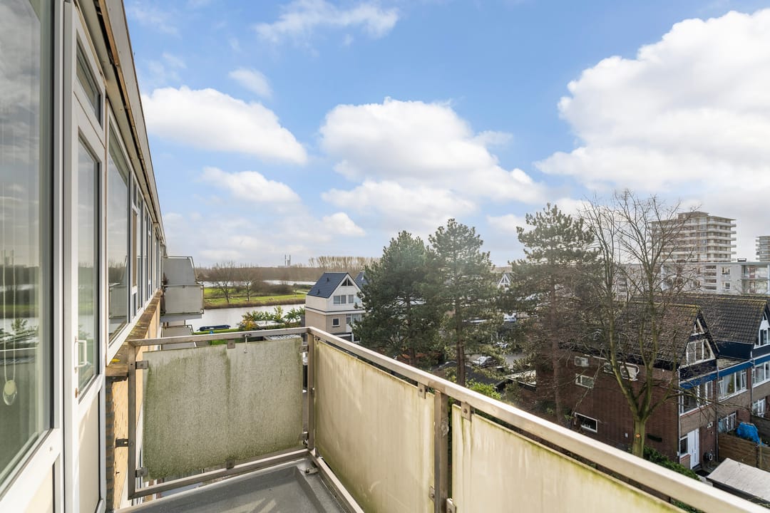 Photo 28 of Van Scorelstraat 74