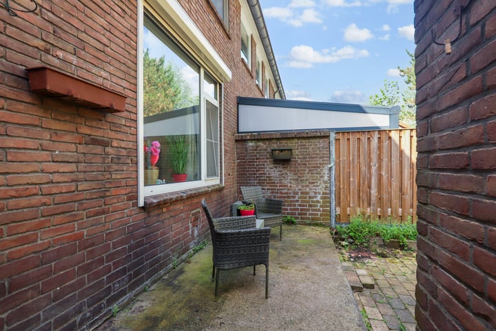 View photo 27 of Van Slingelandtstraat 95