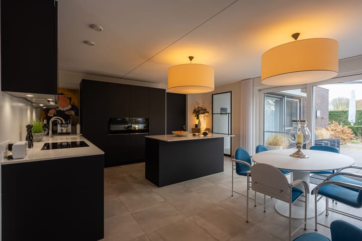 Foto 10 van Spoorstraat 5