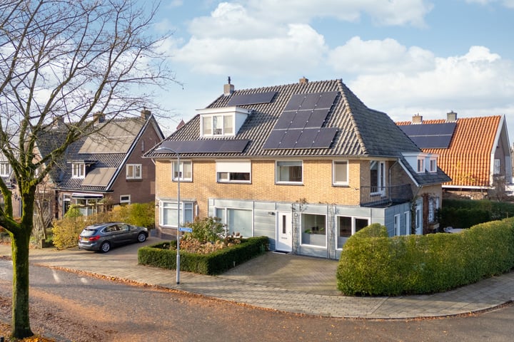 Bekijk foto 1 van Willemstraat 27