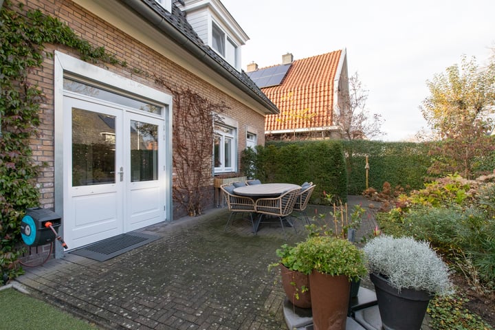 Bekijk foto 40 van Willemstraat 27