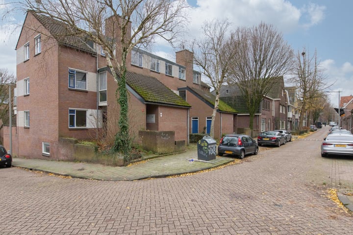 View photo 6 of Agnietenstraat 73