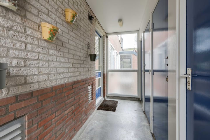 View photo 7 of Agnietenstraat 73