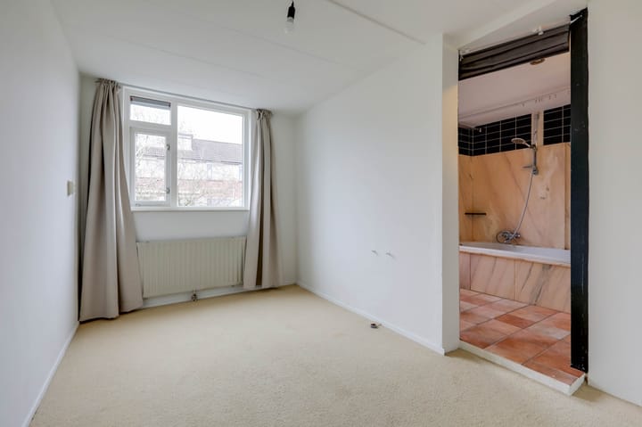 Foto 20 van Agnietenstraat 73