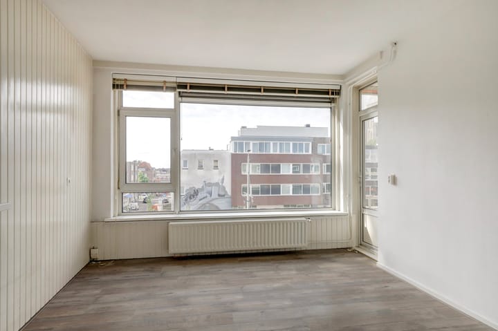 Photo 11 of Ir J.P. van Muijlwijkstraat 47-2