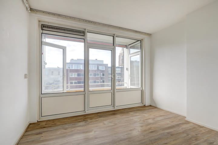 Photo 14 of Ir J.P. van Muijlwijkstraat 47-2