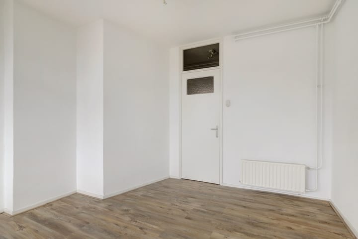 Photo 15 of Ir J.P. van Muijlwijkstraat 47-2