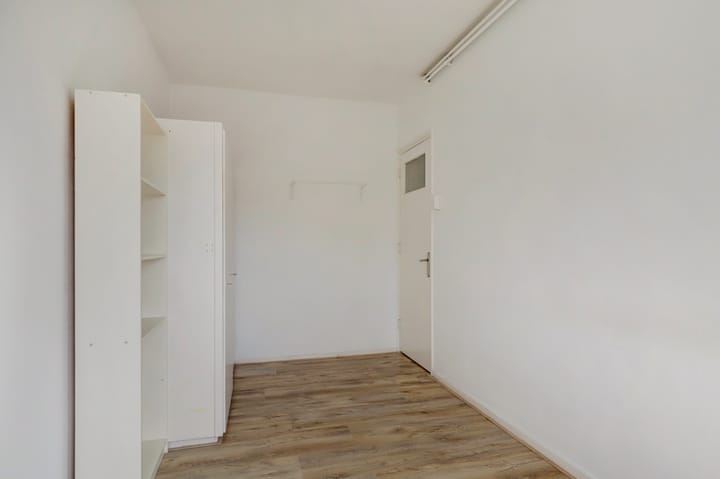 Photo 17 of Ir J.P. van Muijlwijkstraat 47-2