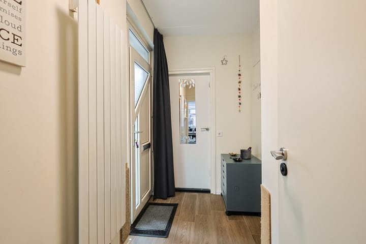 Foto 2 van Kruiszwin 3731