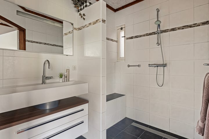 Foto 24 van Prins Bernhardlaan 68