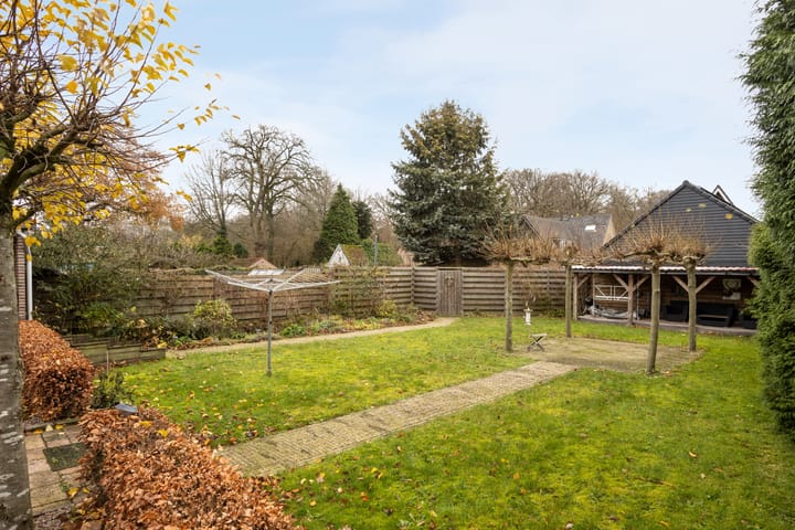 Photo 3 of Hoefslag 10