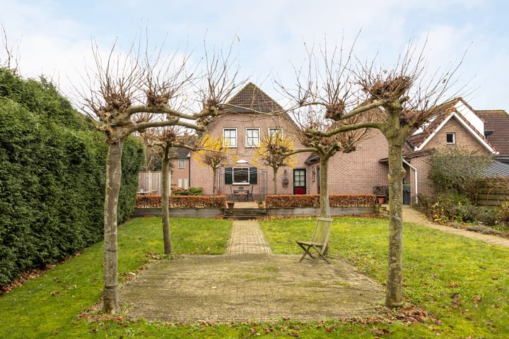 Photo 5 of Hoefslag 10