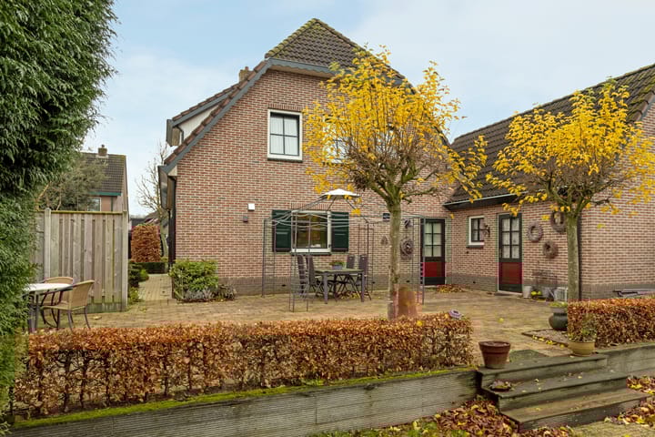 Photo 8 of Hoefslag 10