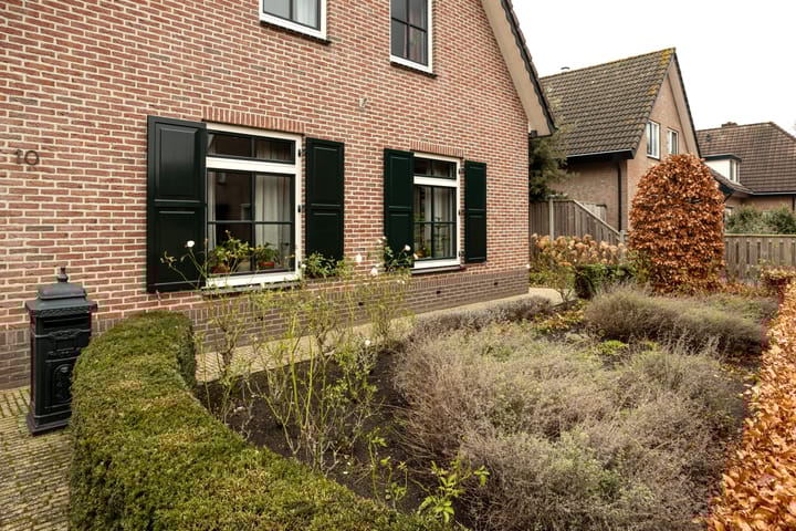 Photo 11 of Hoefslag 10