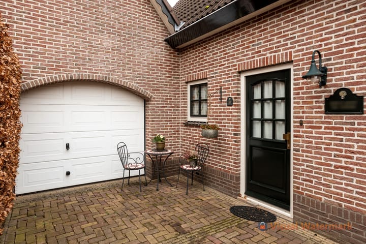 Photo 15 of Hoefslag 10