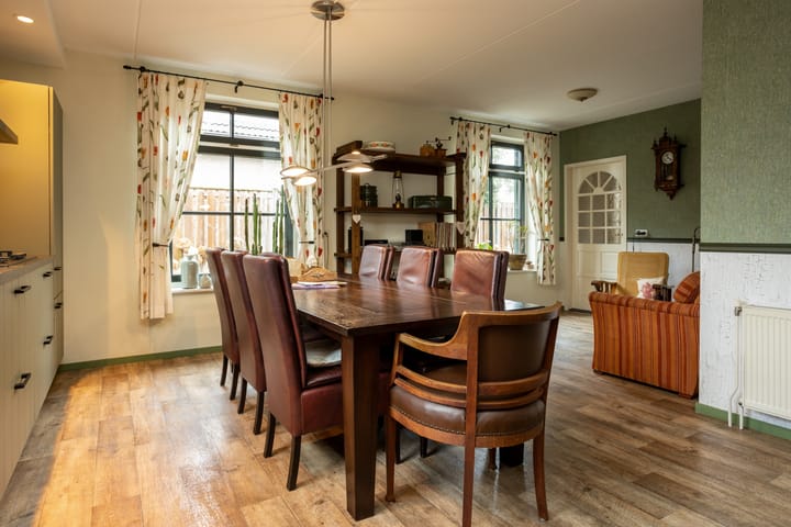 Photo 20 of Hoefslag 10