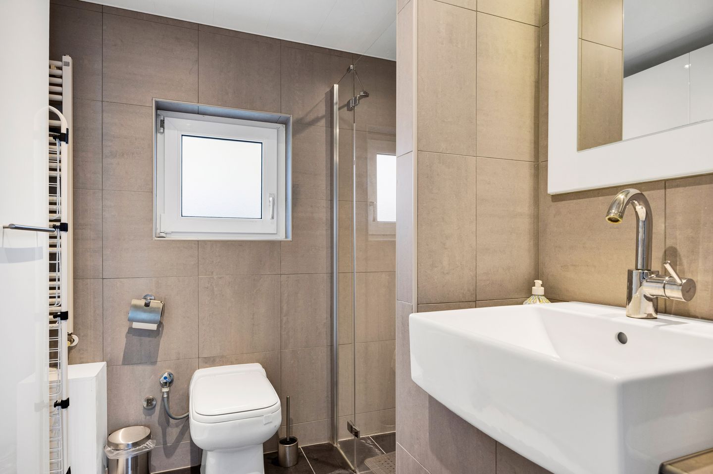 Foto 20 van Burg G H Mulierstraat 18