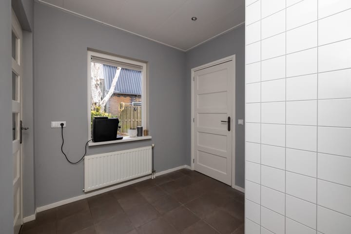 Photo 21 of Lange Wateringkade 25