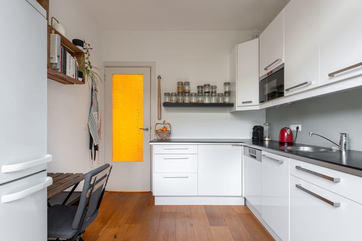 Foto 2 van Van Vlooswijkstraat 11-B01