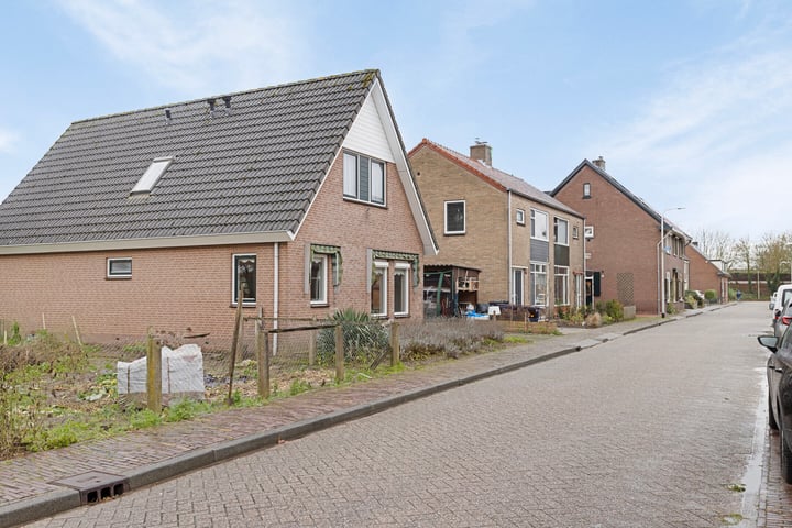 Bekijk foto 3 van Schoolstraat 17