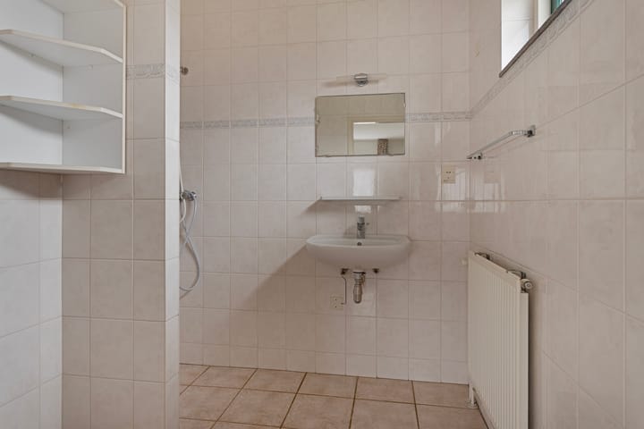 Foto 12 van Schoolstraat 17