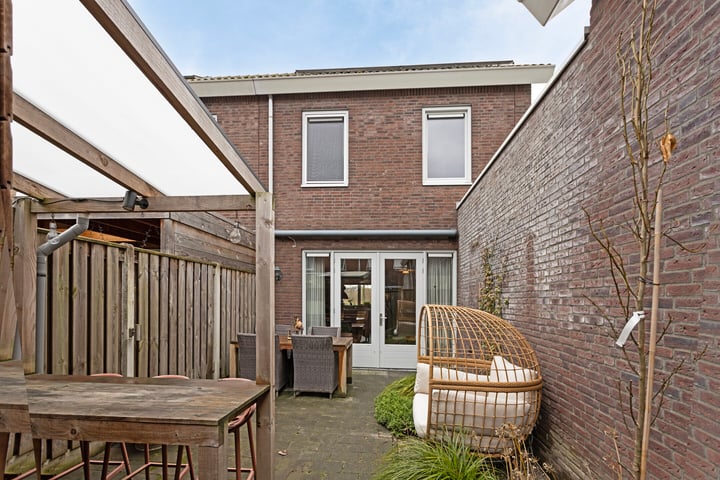 Bekijk foto 23 van Suurhoffstraat 38