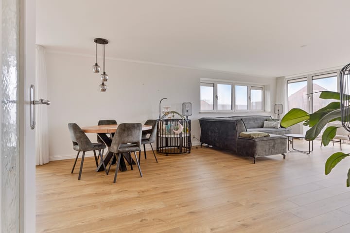 Foto 15 van Robiniastate 16