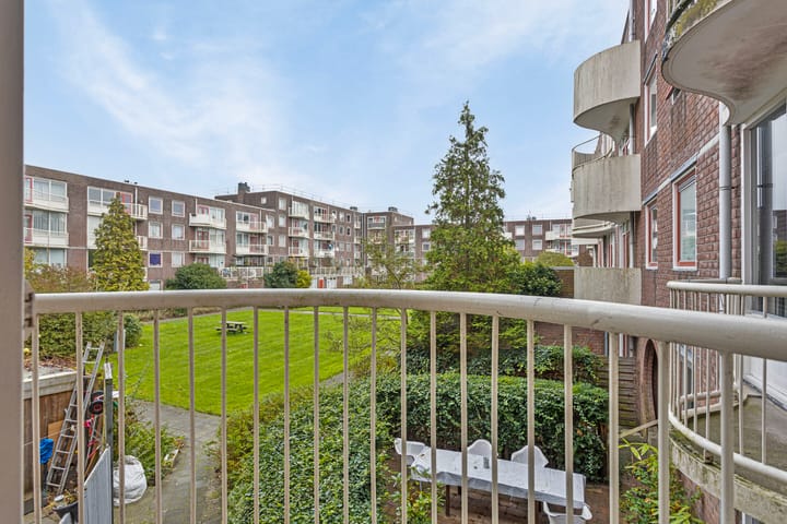 Foto 15 van Minahassastraat 161