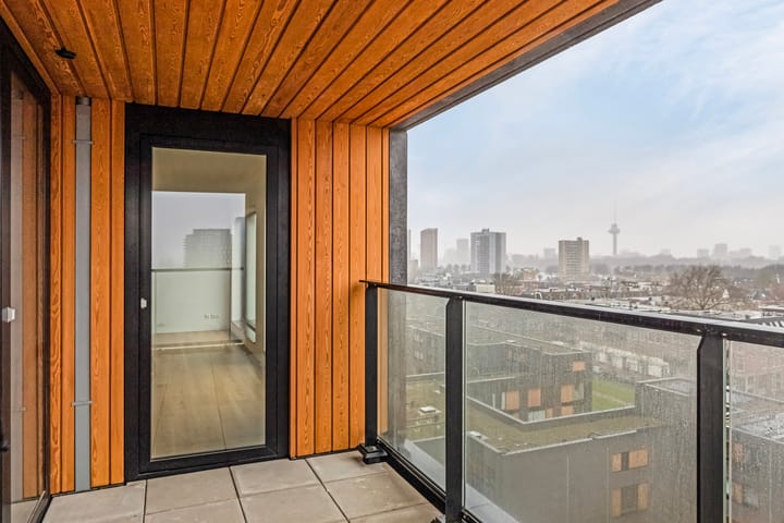 Foto 13 van Maashaven N.z. 661