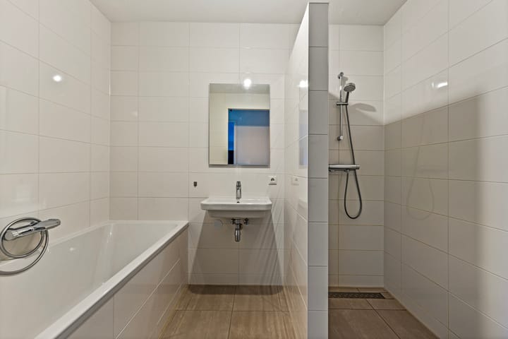 Foto 17 van Maashaven N.z. 661