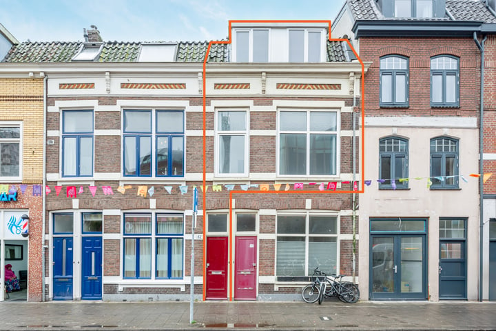 View photo 5 of Damstraat 42-BS