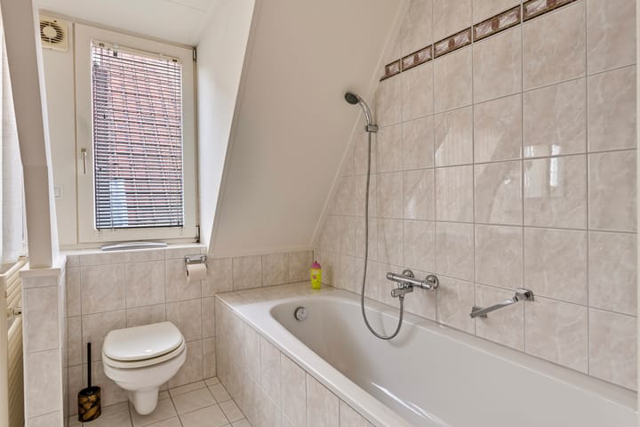 Photo 25 of Oostkerkestraat 8