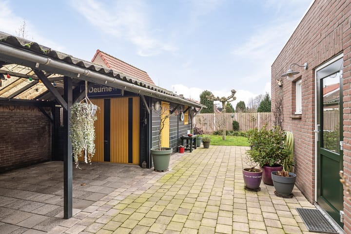 Foto 30 van Sint Willibrordusplantsoen 28