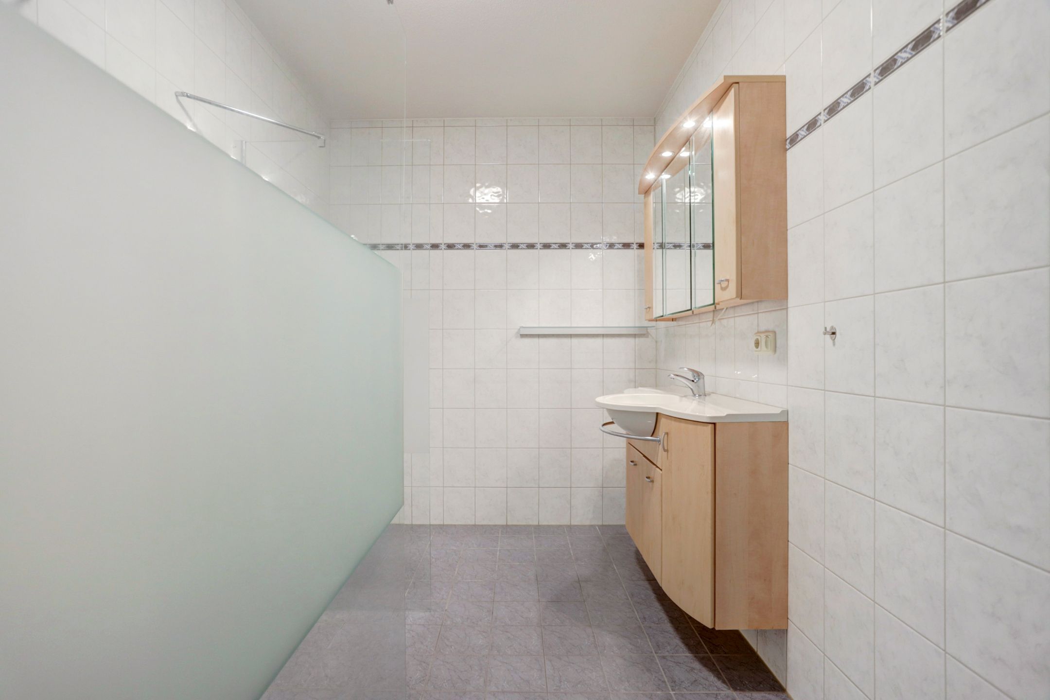 Photo 15 of Ringbaan-West 96-04