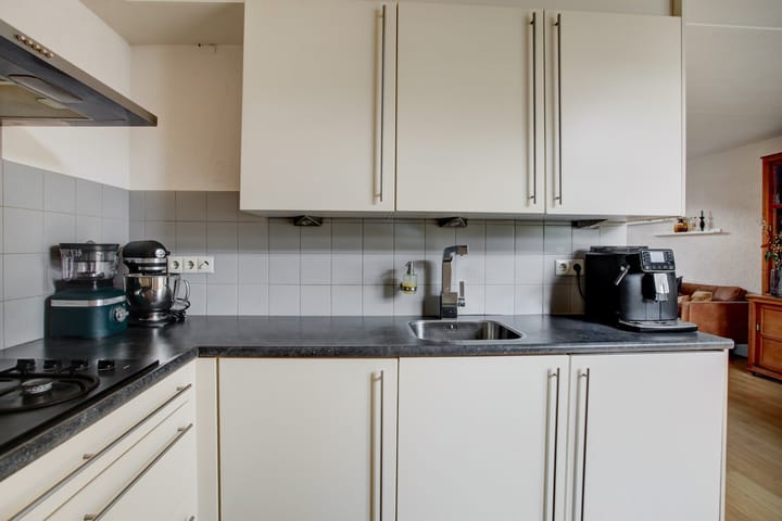 Foto 17 van De Bloemen 27