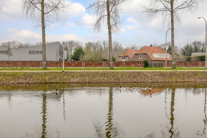 Bekijk foto 22 van Van Veendijk 18