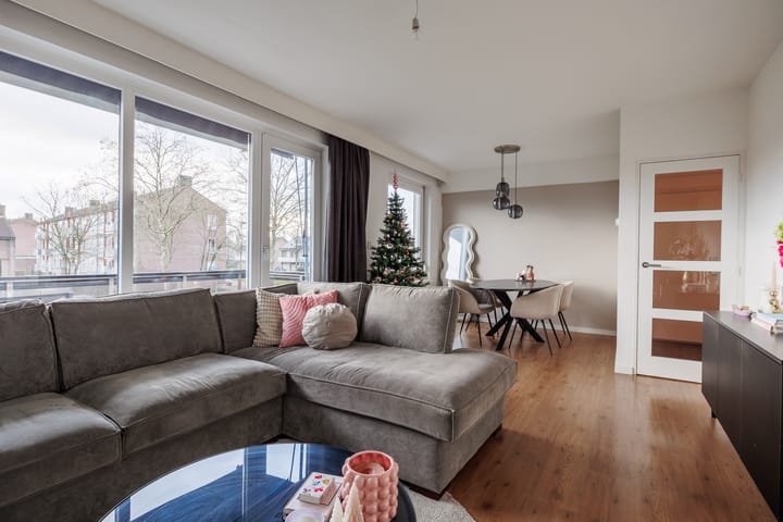 Foto 2 van Pr.Bernhardlaan 8