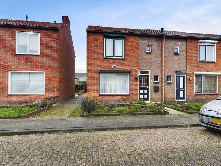 Foto 1 van Marijkestraat 12