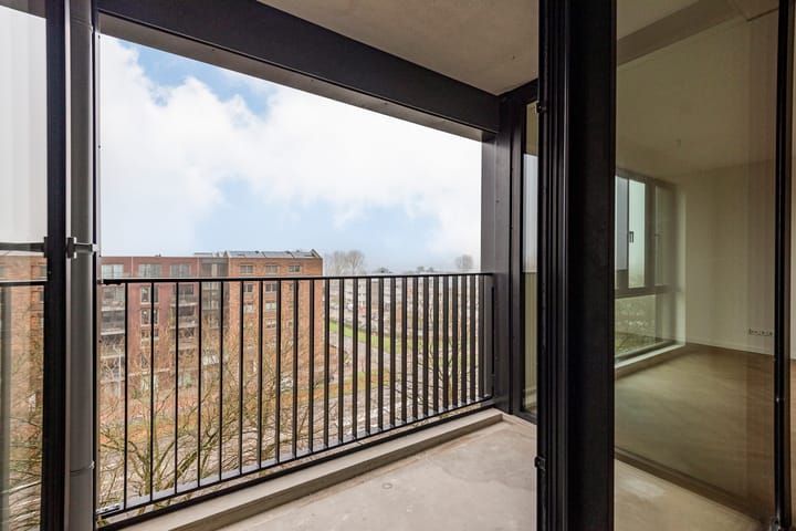 Foto 20 van Dudokstraat 56